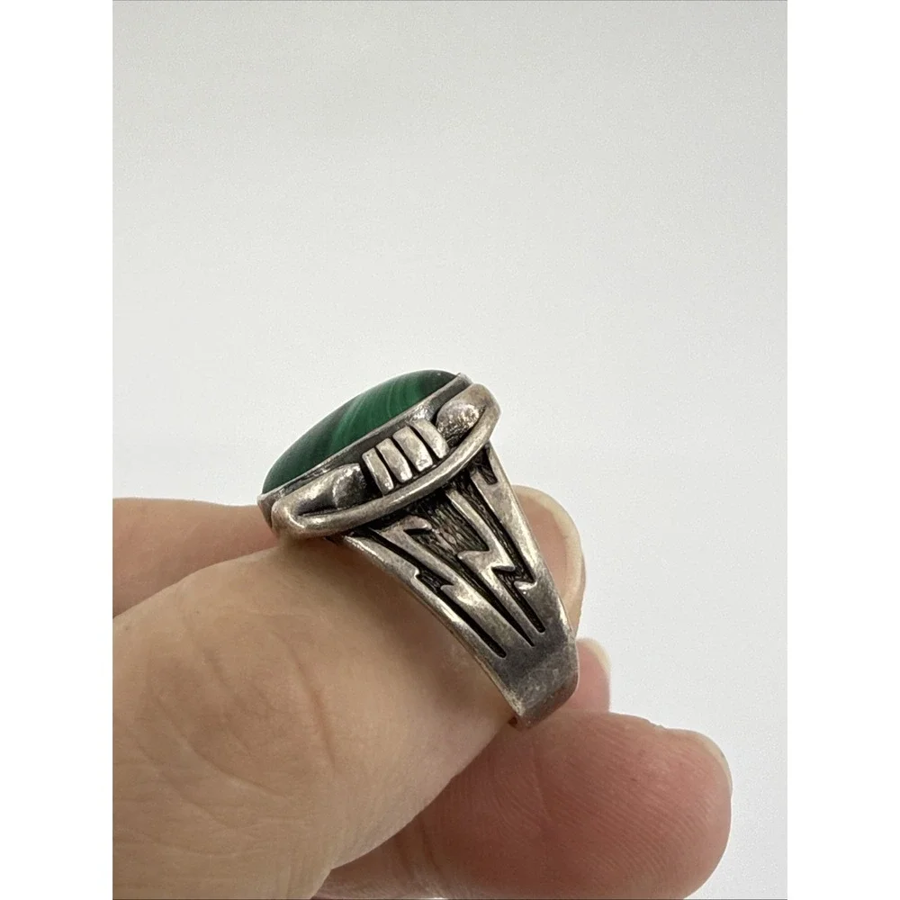 Native American Ring Navajo Malachite Sterling Silver Stamped Sz 10.5